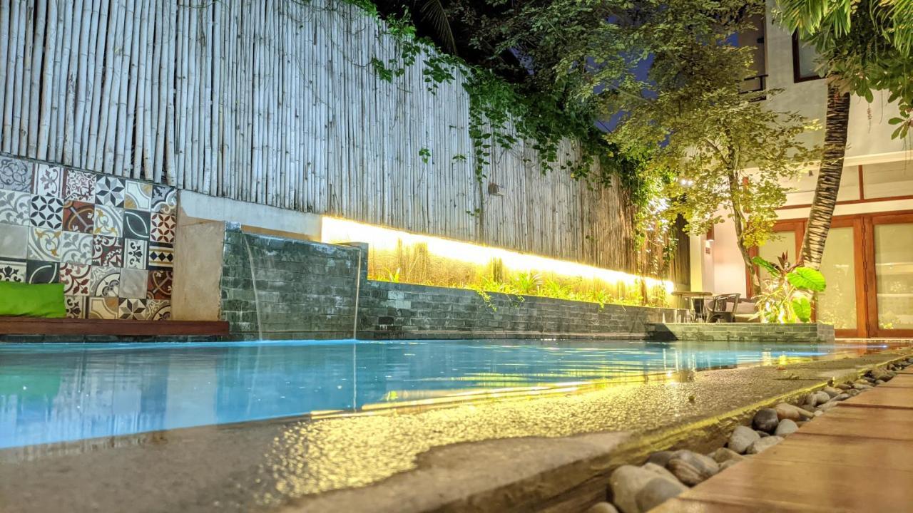 Sarina Hotel & Villa Phnom Penh Bagian luar foto