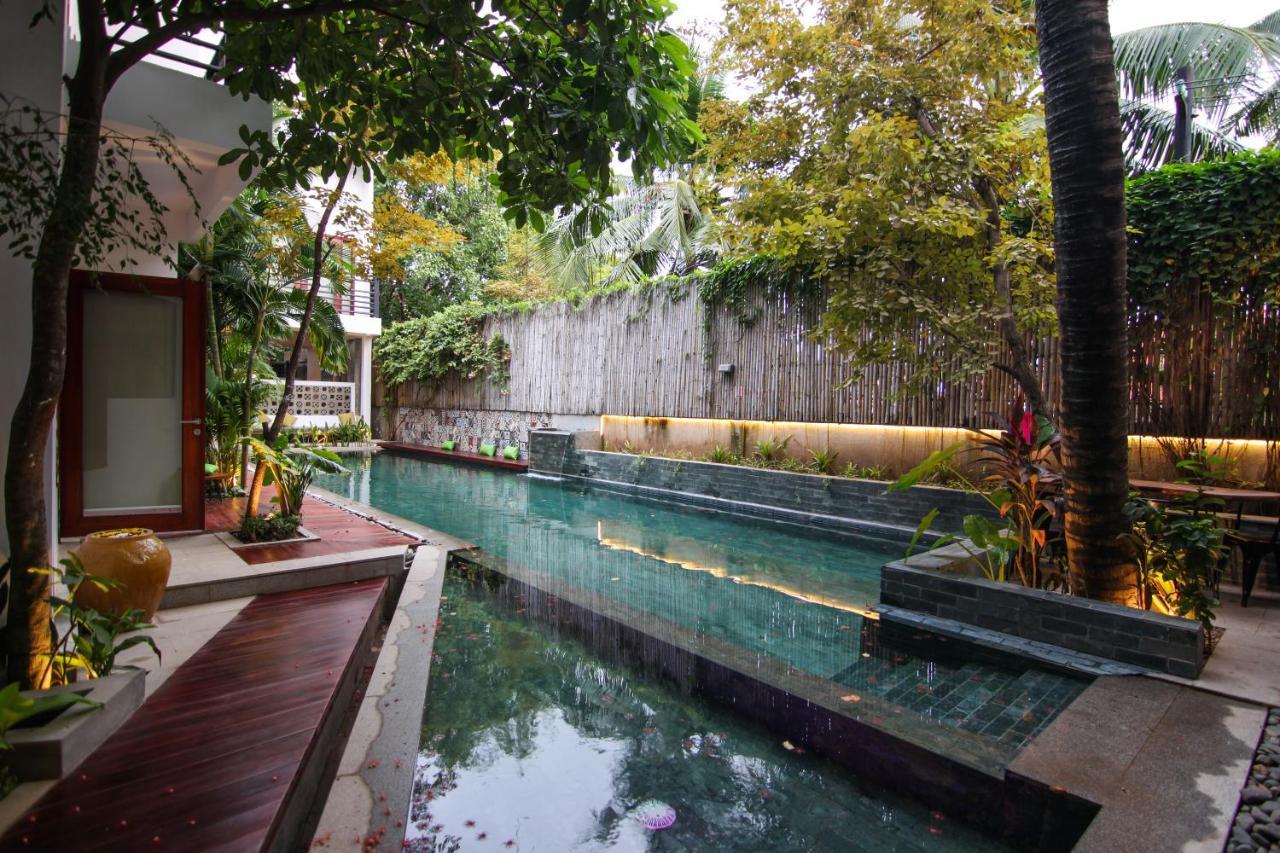 Sarina Hotel & Villa Phnom Penh Bagian luar foto