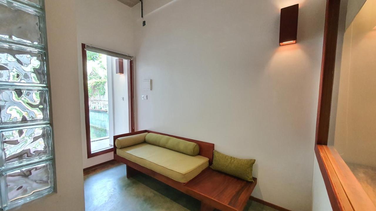 Sarina Hotel & Villa Phnom Penh Bagian luar foto