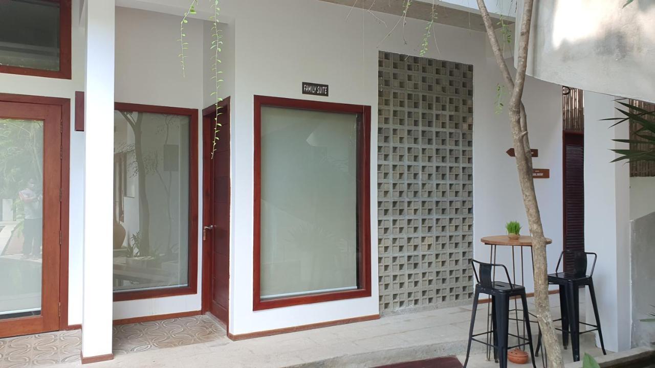 Sarina Hotel & Villa Phnom Penh Bagian luar foto