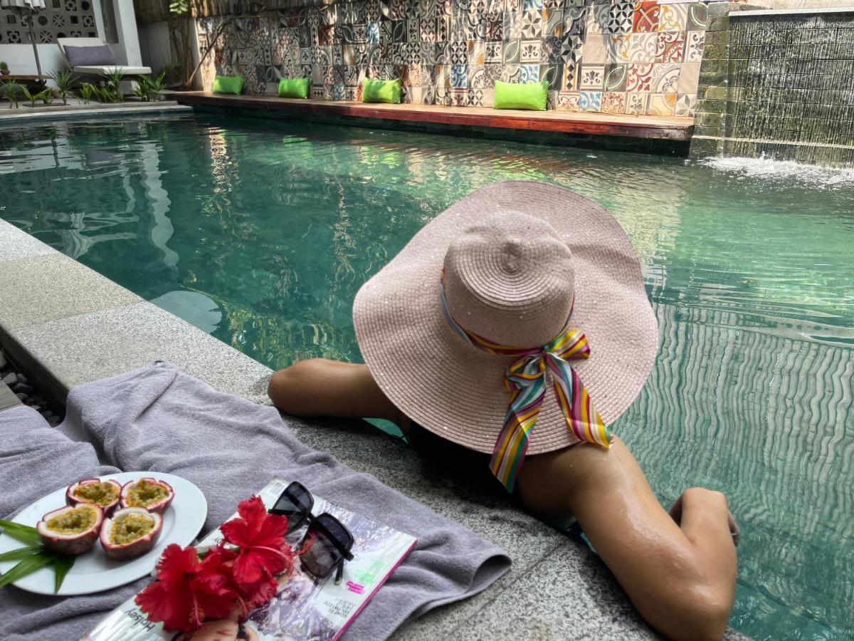 Sarina Hotel & Villa Phnom Penh Bagian luar foto