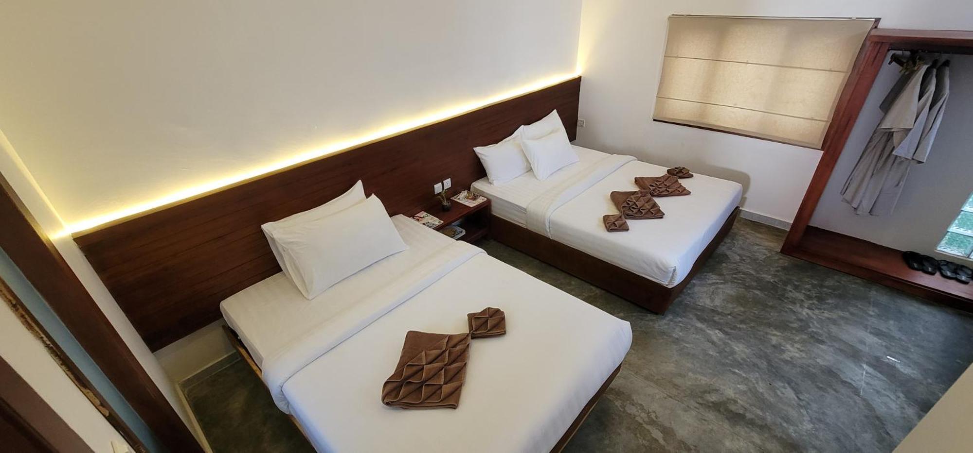 Sarina Hotel & Villa Phnom Penh Bagian luar foto